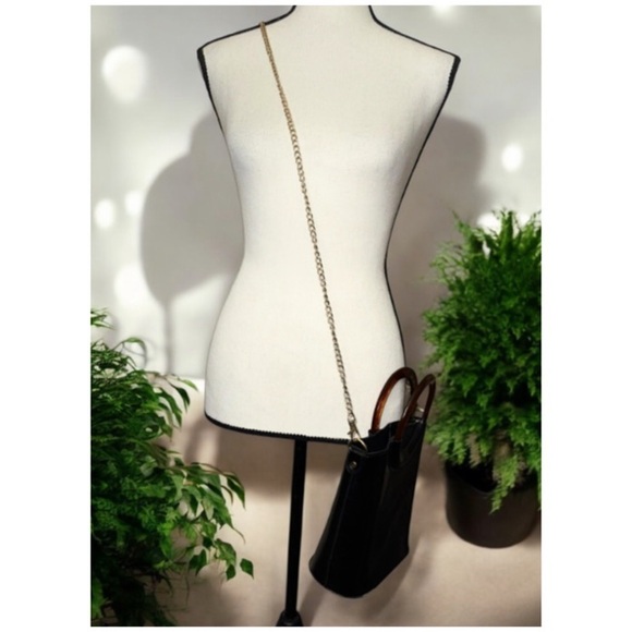 TORTOISE RING BUCKET CROSSBODY BAG - Picture 6 of 8